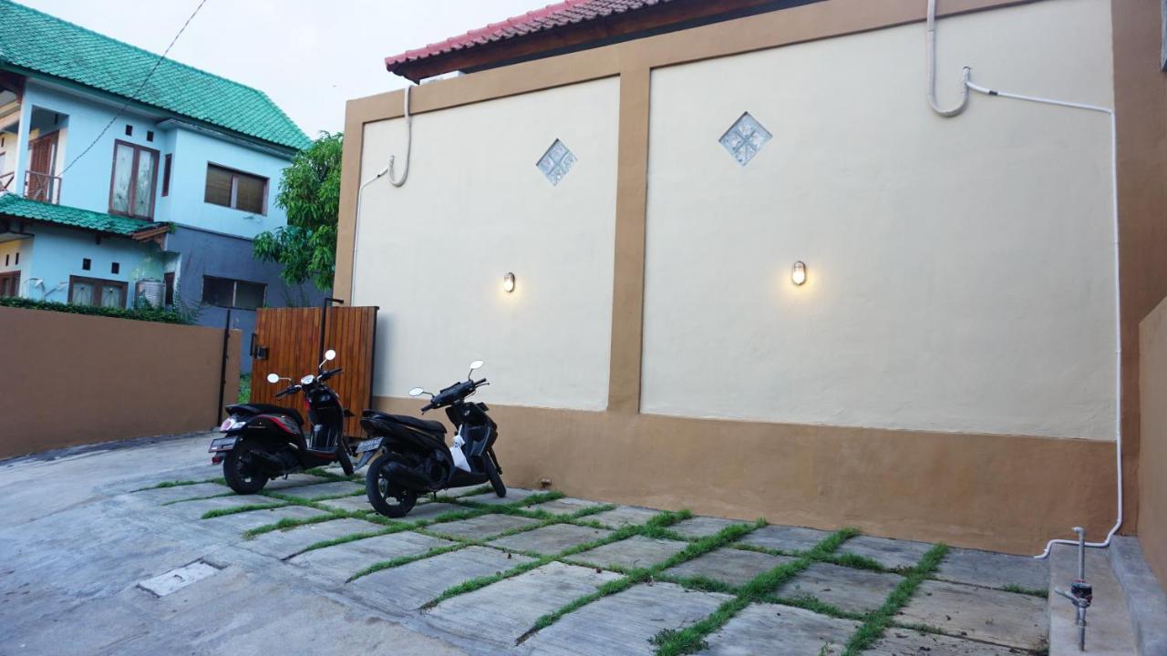 Jingga Homestay Balangan 金巴兰 外观 照片